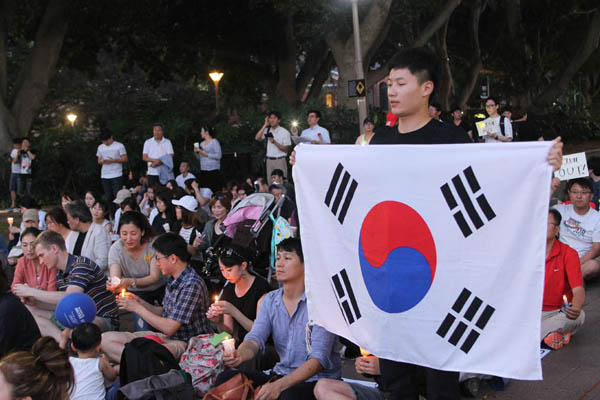 태극기 워홀.jpg