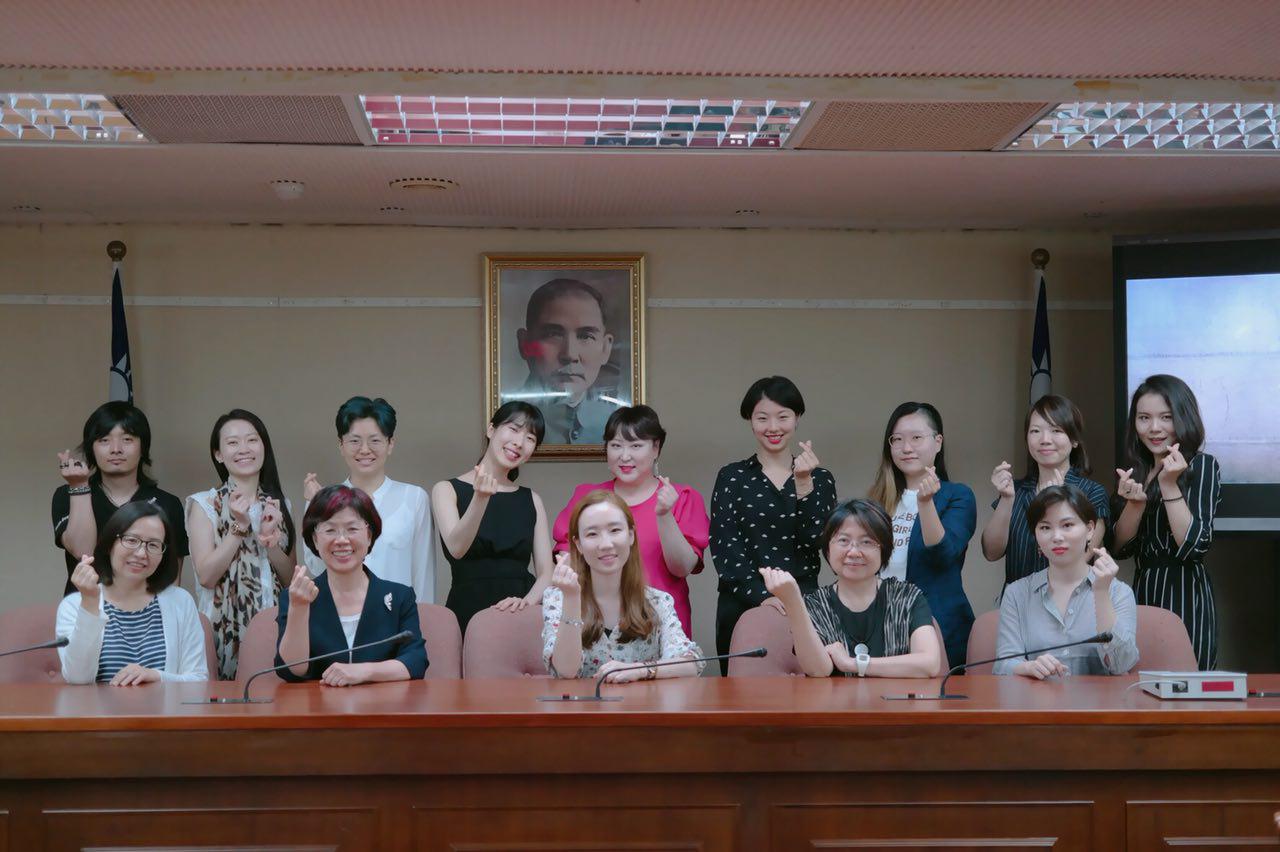 활동_9 2018.05.30 대만 국회 간담회.jpg