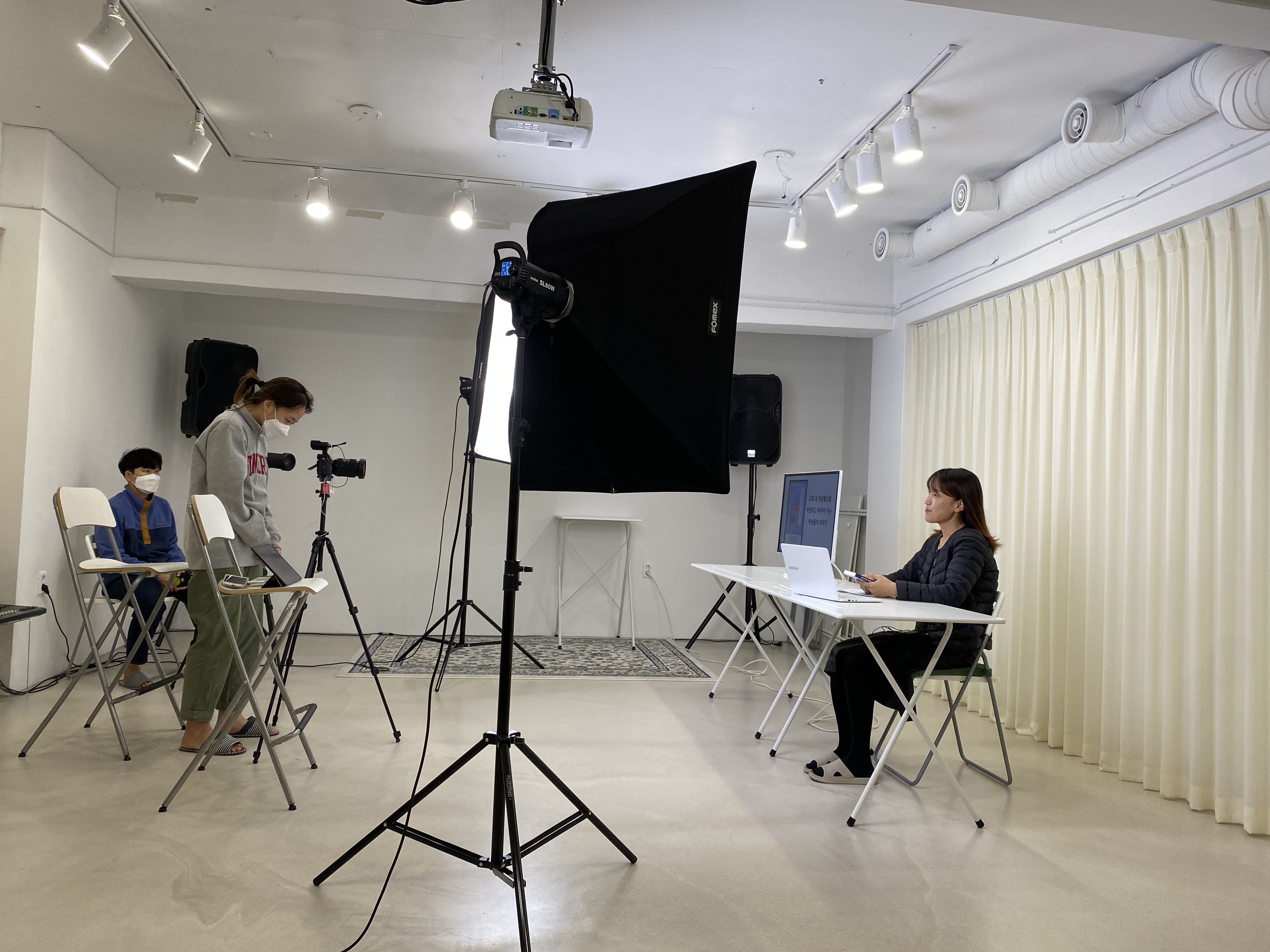 1-3) 영상콘텐츠 촬영장면(1007).jpg