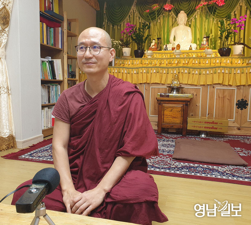 미얀마에서온 한국인승려 디라스님.jpg
