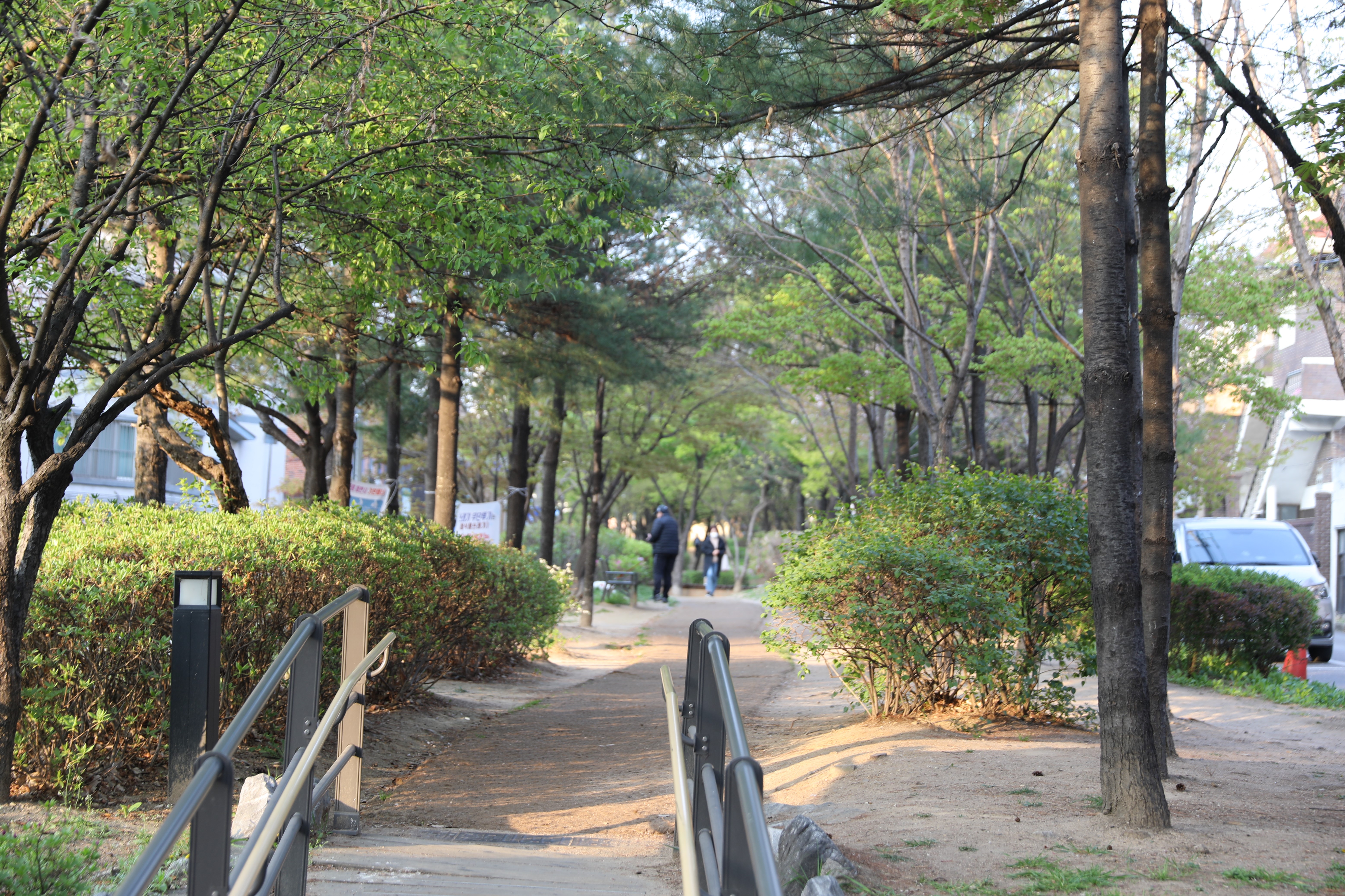 철길퓨전포차 앞 주인공원 주변 모습 (6).JPG
